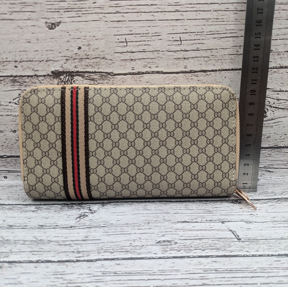 Wallet - Picture 3 of 4